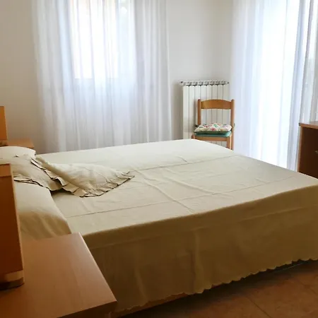 Lilly - Lilly Feriehus *